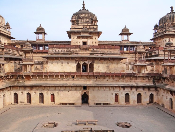 Jahangir Mahal, Gwalior, Madhya Pradesh - Vushii.com Jahangir Mahal, Gwalior, Madhya Pradesh - Vushii.com